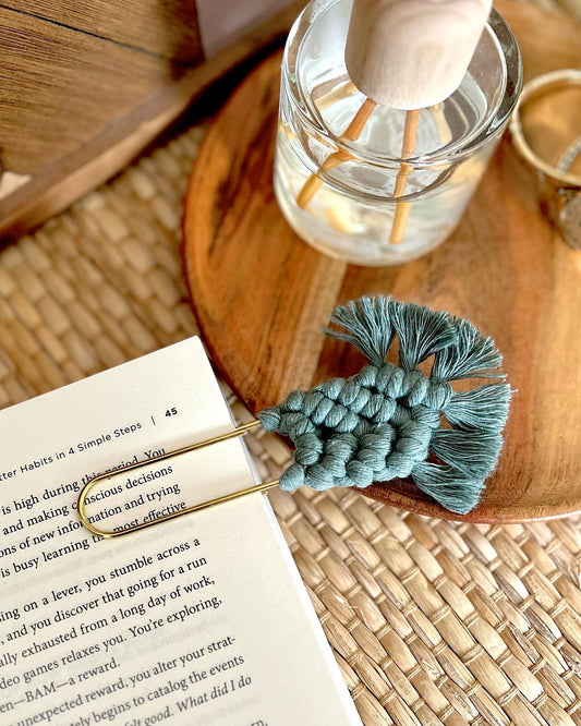 Large macramé bookmark