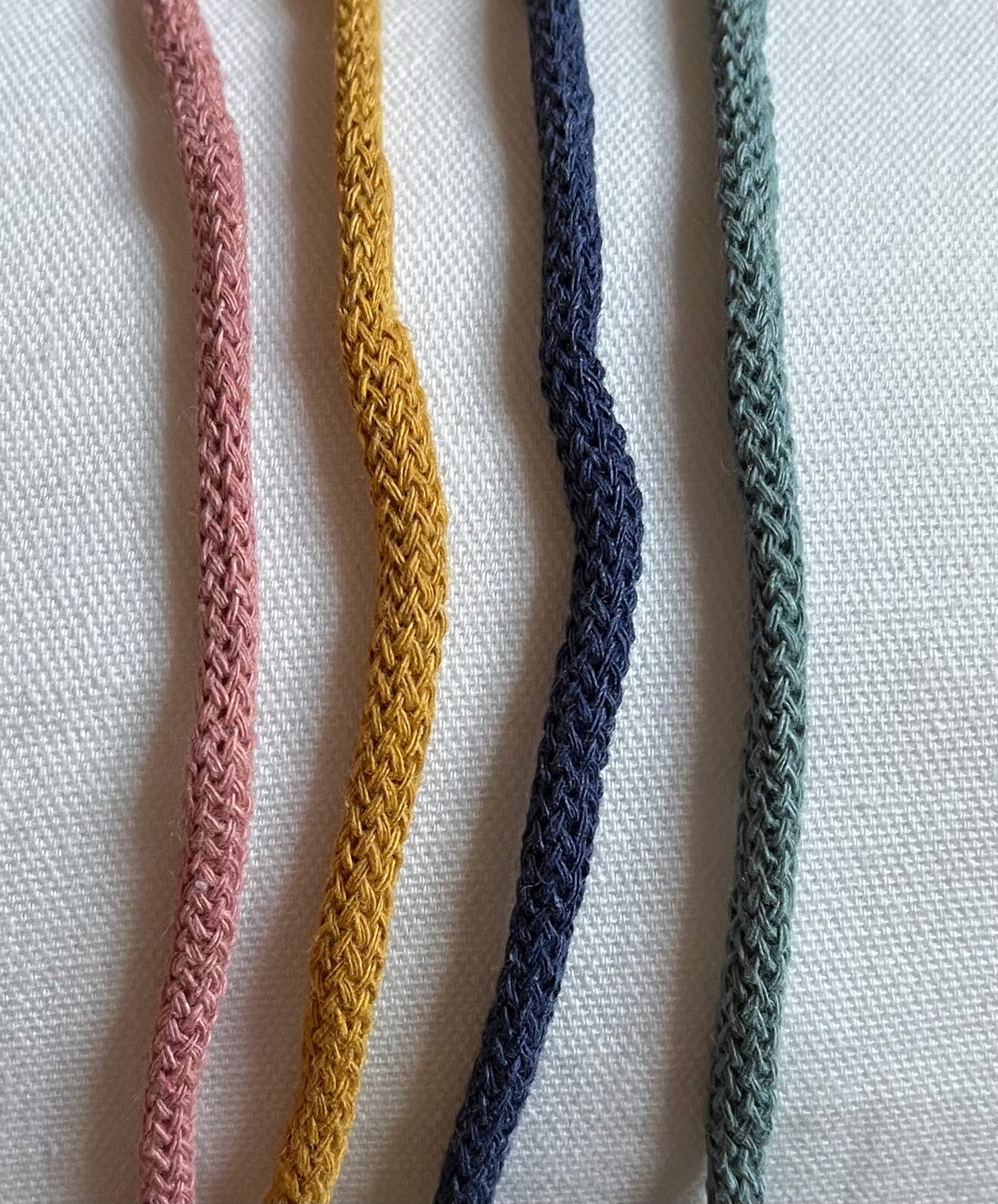 Yoga/pilates mat strap